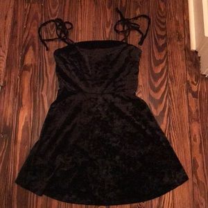 Forever 21 black velvet dress